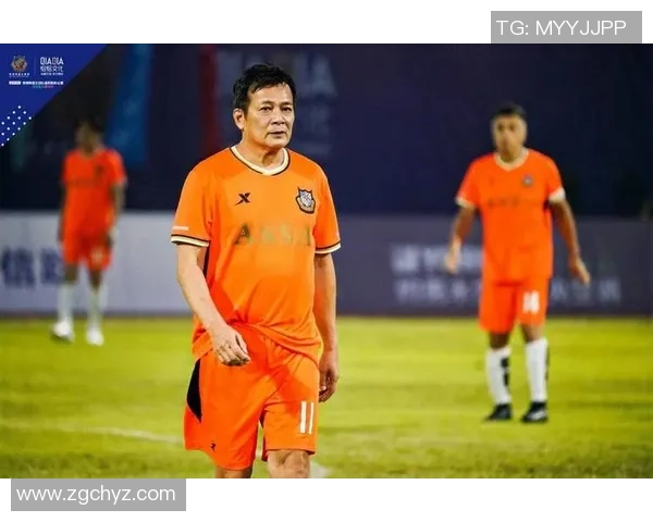 中国足球明星的名字与他们的传奇故事在绿茵场上的辉煌成就